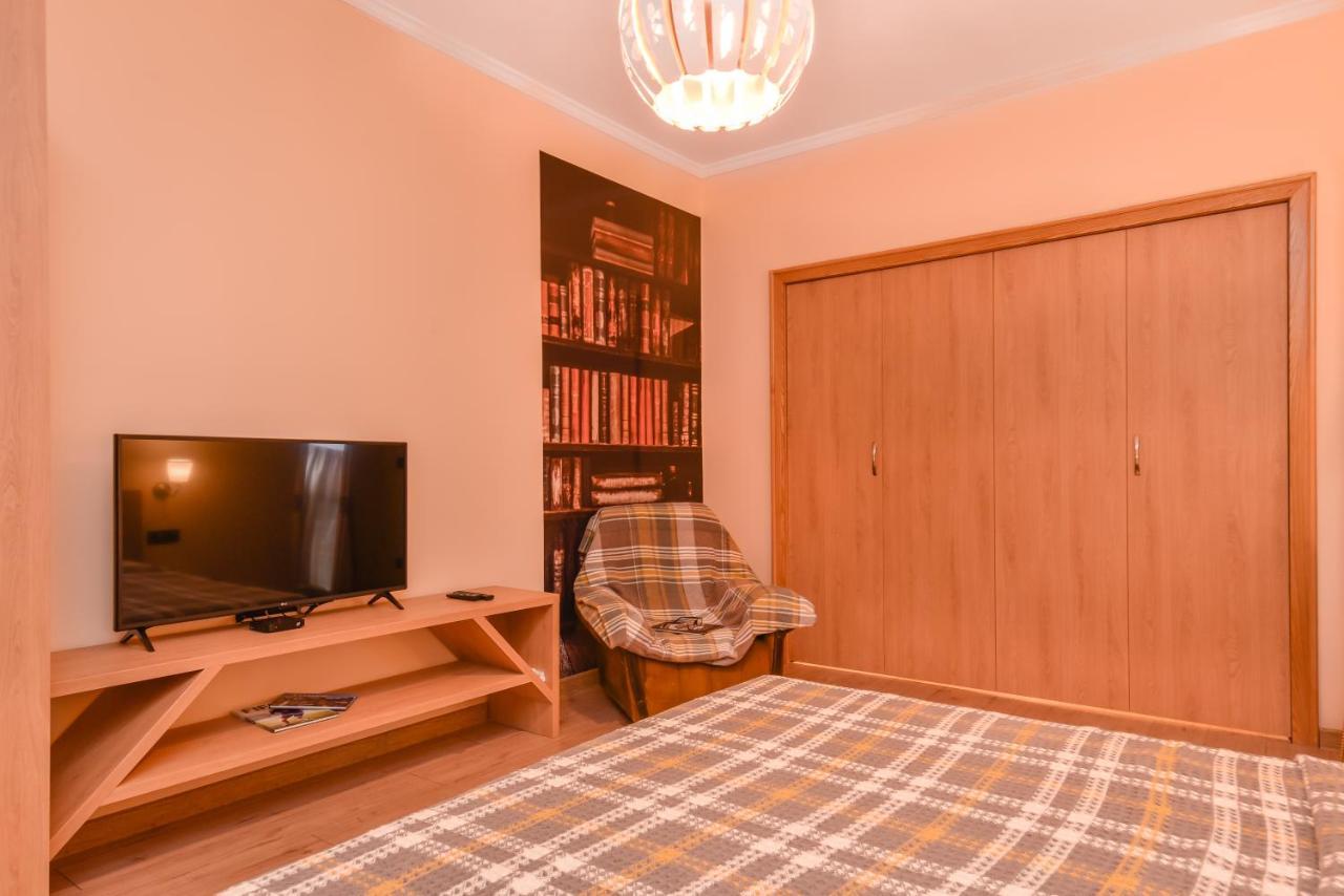 Sofia Dream Apartment - The Library - 3-Bdr, 2-Bthr By Flat Mаnager Luaran gambar