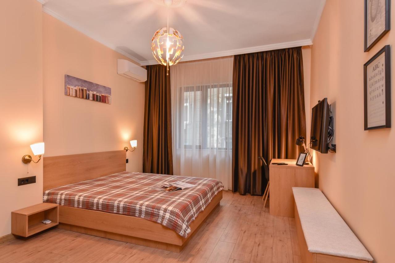 Sofia Dream Apartment - The Library - 3-Bdr, 2-Bthr By Flat Mаnager Luaran gambar