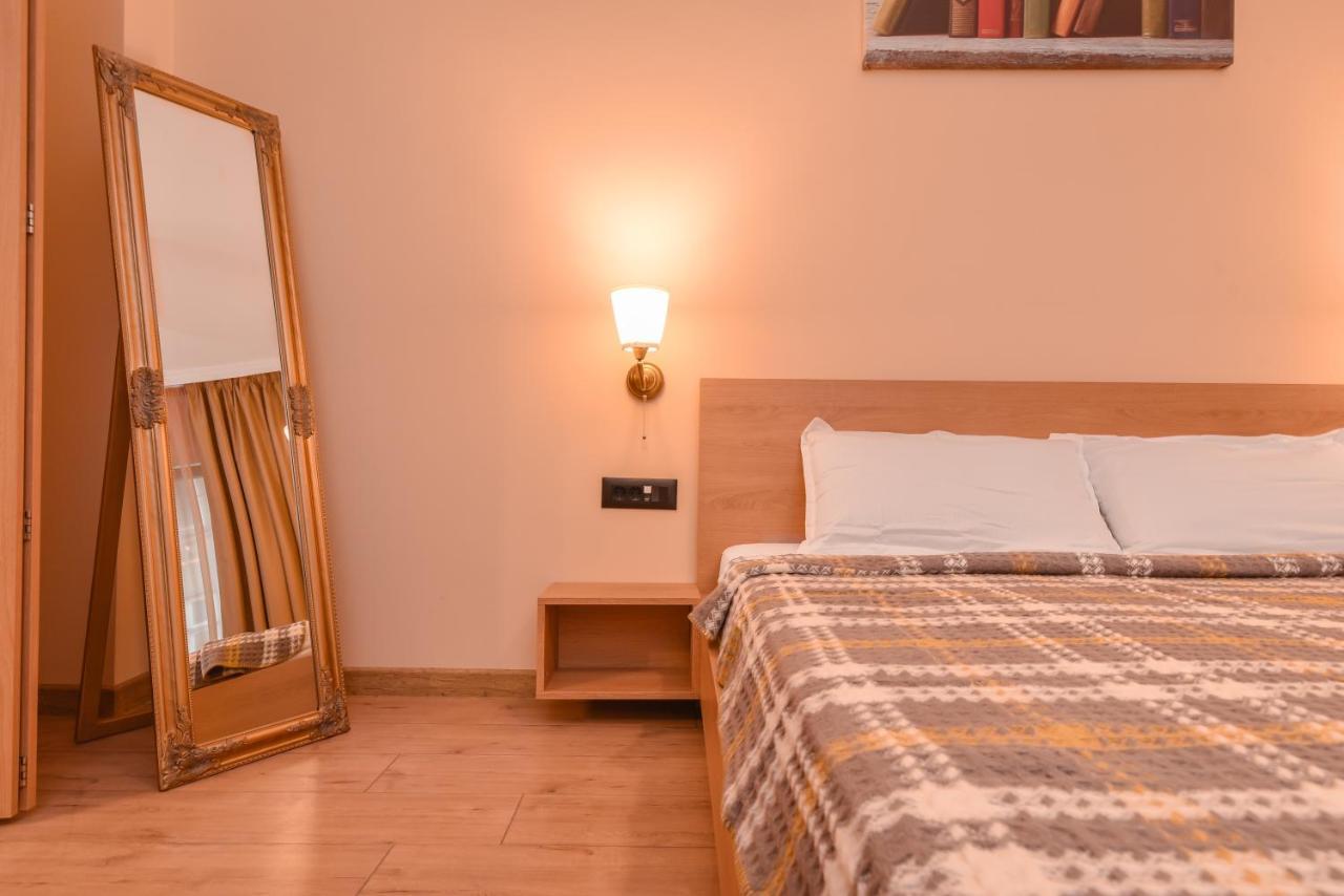 Sofia Dream Apartment - The Library - 3-Bdr, 2-Bthr By Flat Mаnager Luaran gambar